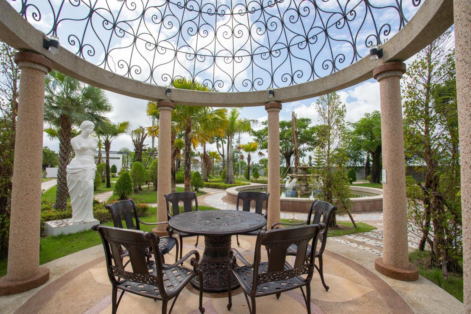 Wonderland Suites And Resort สีหนุวิลล์ ภายนอก รูปภาพ